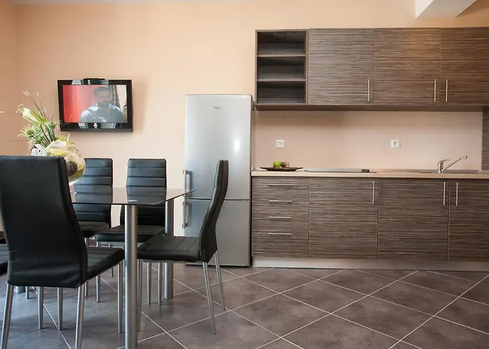 Apartment Tm *