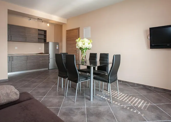 Tm Apartment *
