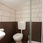 شقة Tm *
