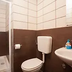 شقة Tm *