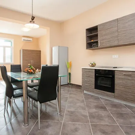 Tm Apartment Krk Town