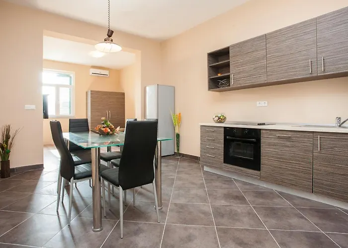 Tm Apartment Krk Town